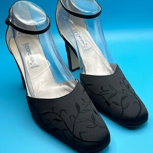 Corsina Black Embroidered Fabric Ankle Strap Heels Size 10 NWOT